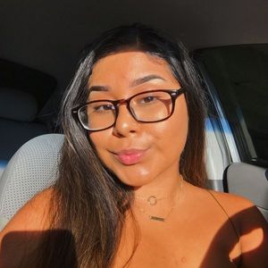 Meet your Posher, Beatriz